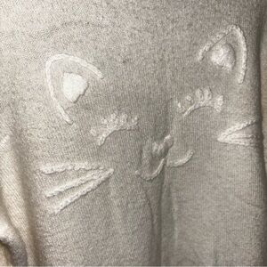 Ivory cat face embroidered sweater
